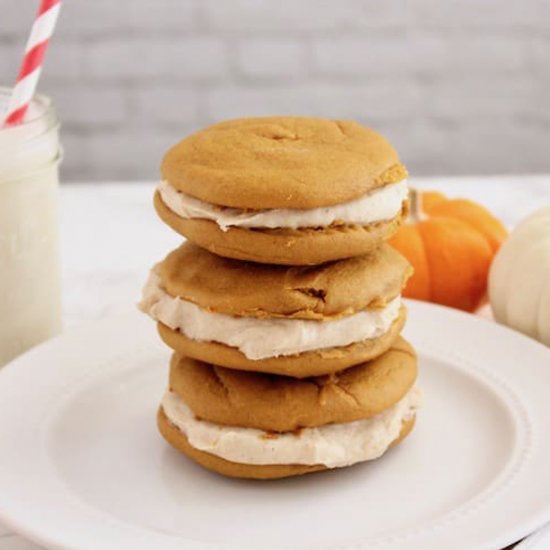 Pumpkin Whoopie Pie