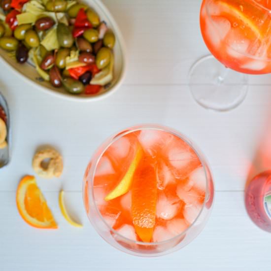 Super Citrusy Aperol Spritz