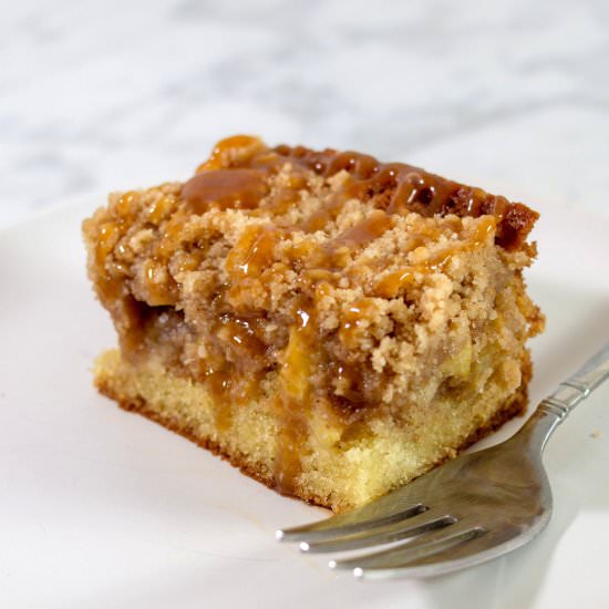 Caramel Apple Crumb Cake