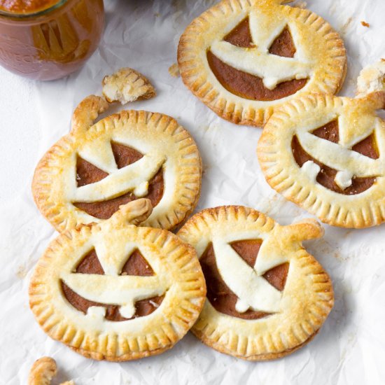 Jack-O’-Lantern Hand Pies