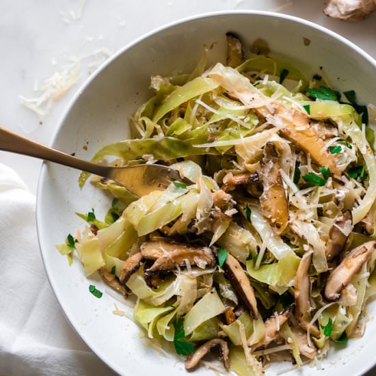 Creamy Mushroom & Cabbage Pasta