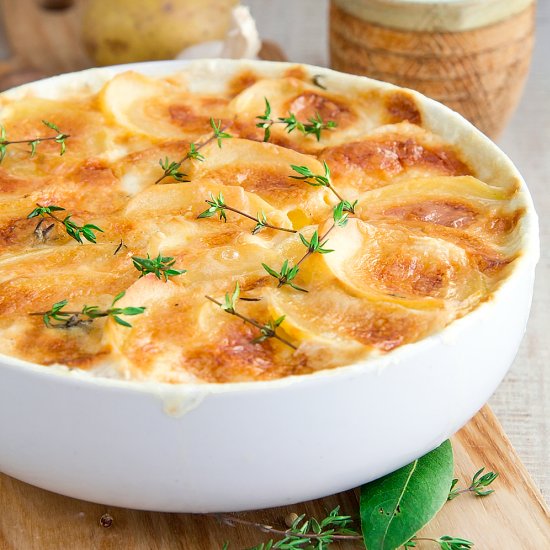 DAUPHINOISE POTATOES GRATIN RECIPE