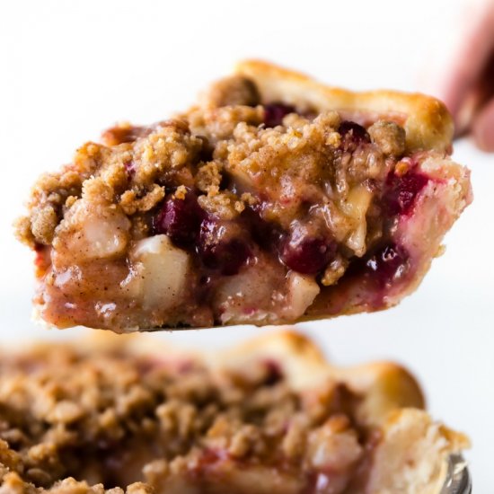 Cranberry Pear Crumble Pie