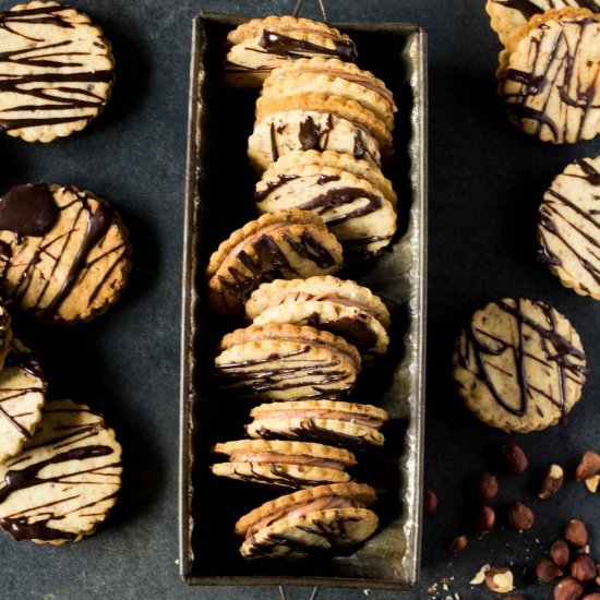 Hazelnut Cookies with Nutella