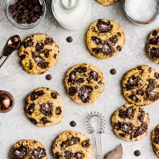 Keto Pumpkin Chocolate Chip Cookies