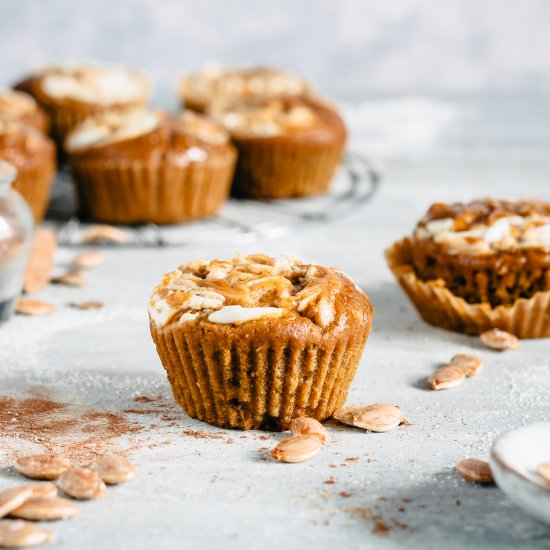 PUMPKIN MUFFINS WITH CREAM CHEESE