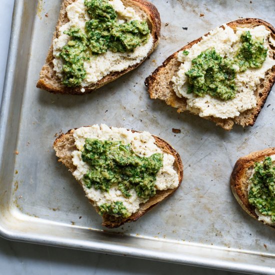 Vegan Cashew “Ricotta” Toasts