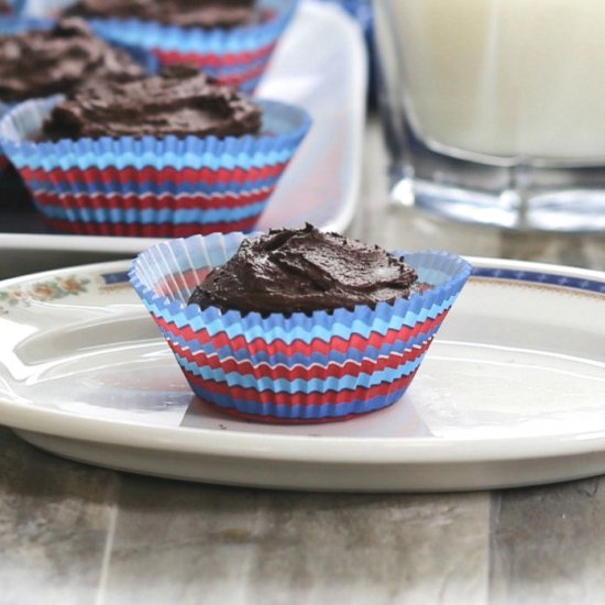 skinny dark chocolate cupcake