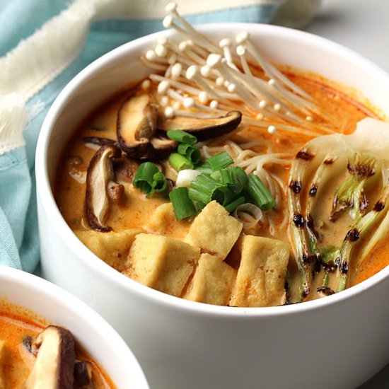 Creamy Thai Curry Ramen, Vegan/GF