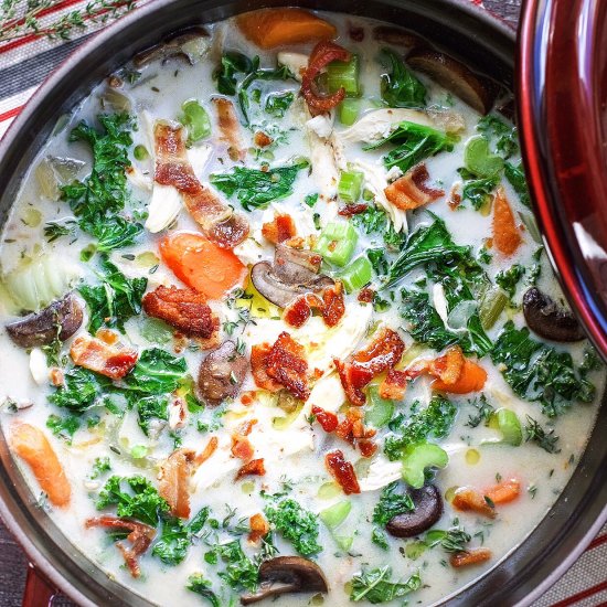 Paleo Creamy Chicken Kale Soup