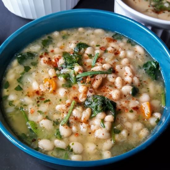 Creamy White Bean and Spinach Soup