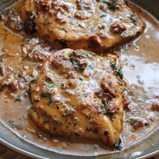 Chicken with Sun-Dried Tomato Sauce