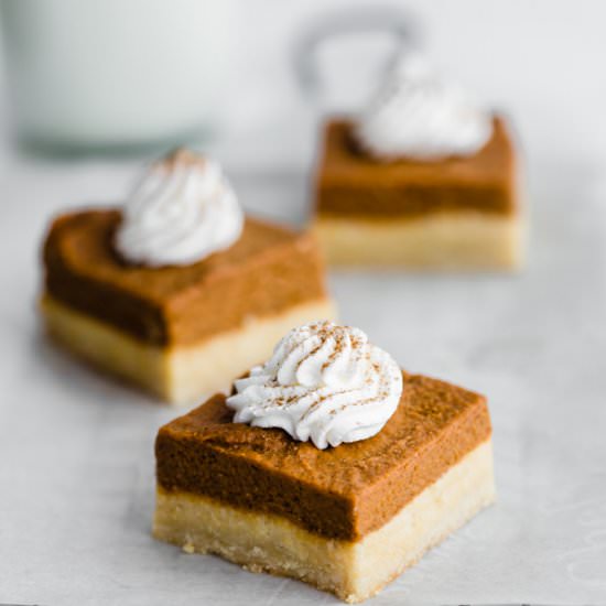 Pumpkin Pie Bars with Cookie Crust