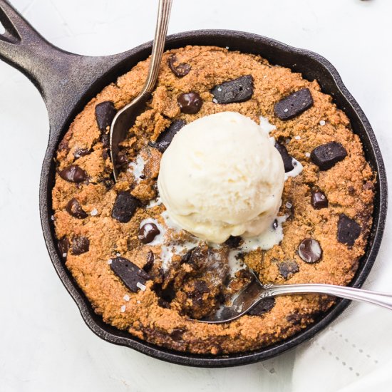 Paleo Pumpkin Skillet Cookie