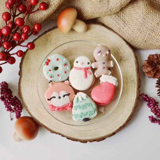 Christmas Macarons