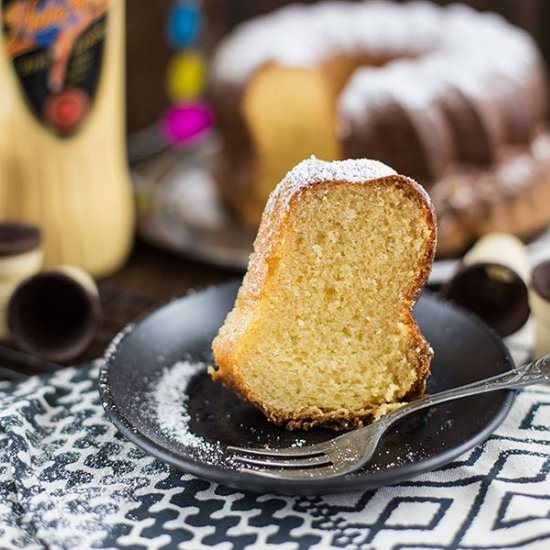 Juicy eggnog cake