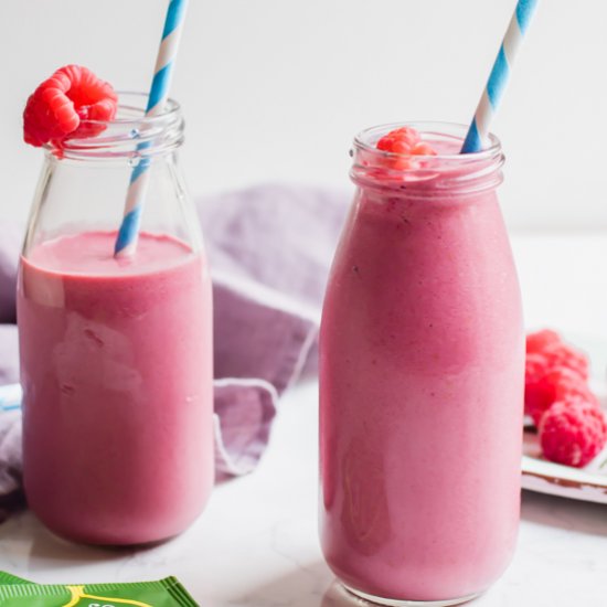 Green Tea Raspberry Smoothie