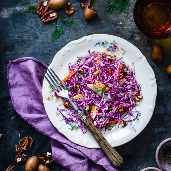 cabbage salad with apple and Pecan