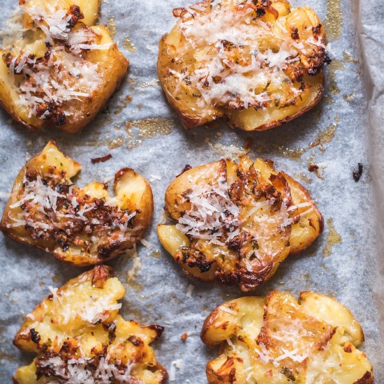 HERB GARLIC SMASHED POTATOES