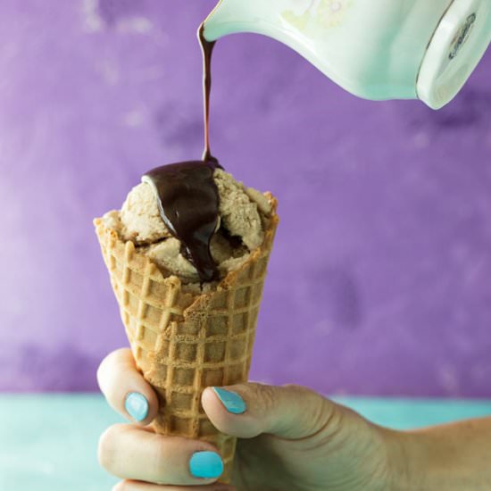 Vegan Chocolate Nougat Sauce