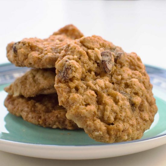 Oatmeal Cookies with Raisins and Nu