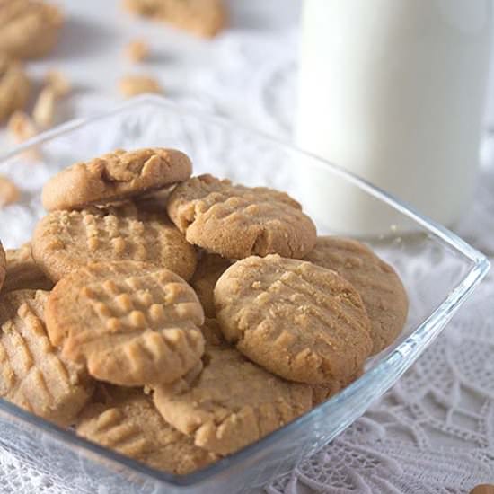 Simple Peanut Butter Cookies