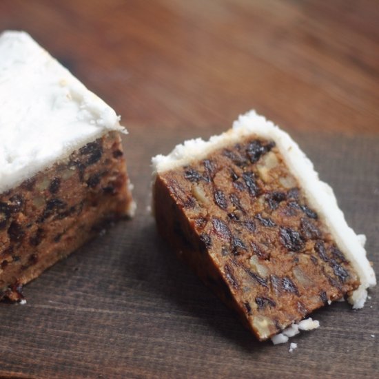 No-Bake Christmas Cake