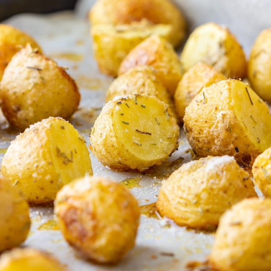 rosemary parmesan roasted potatoes