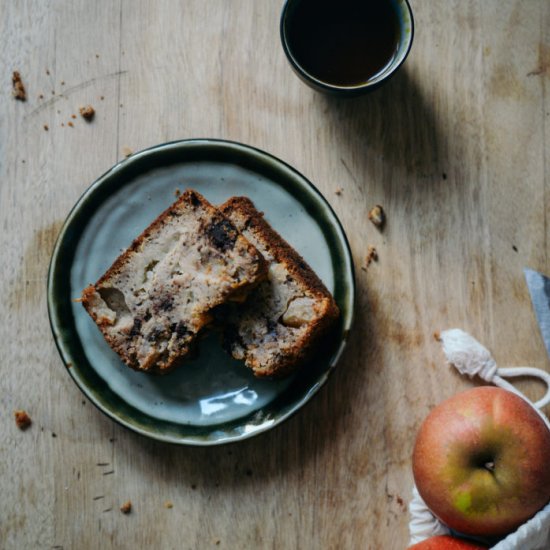 Chocolate chip chestnut apple cake