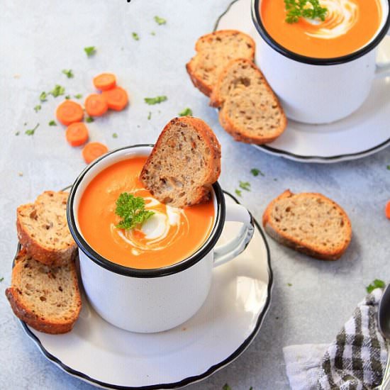 Instant Pot carrot ginger soup