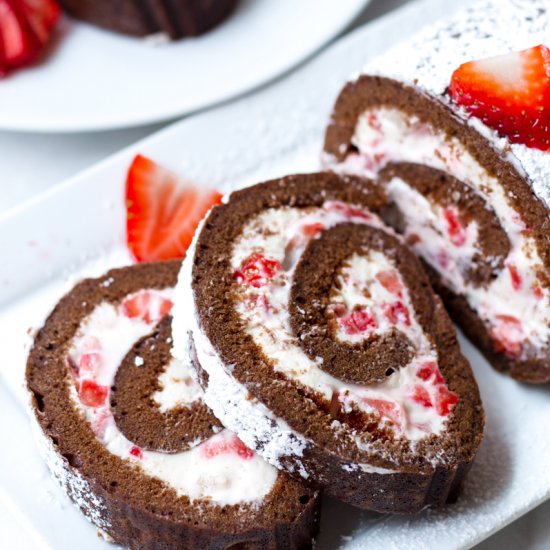 Strawberry Chocolate Cake Roll