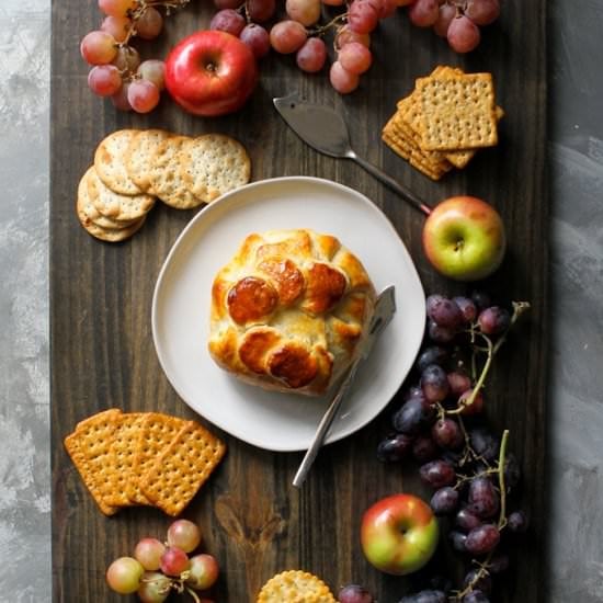 Brie en Croute: Baked Brie + Pastry