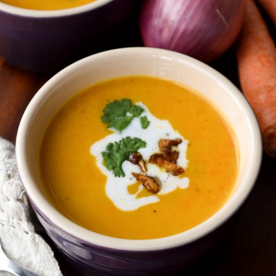 Curry Spiced Squash and Carrot Soup