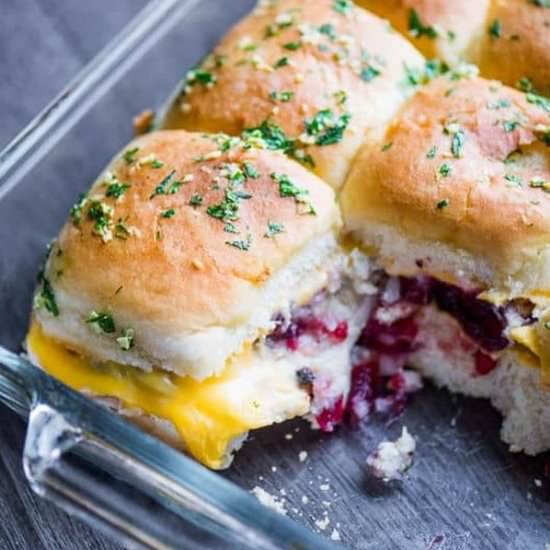 Thanksgiving leftovers sliders