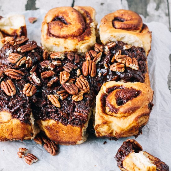 Vegan Pecan Pie Cinnamon Rolls