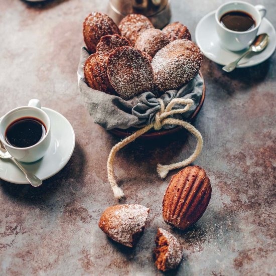 Vanilla-Mocha Madeleines