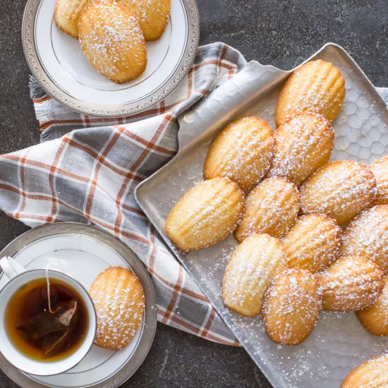 Lemon Vanilla Madeleines