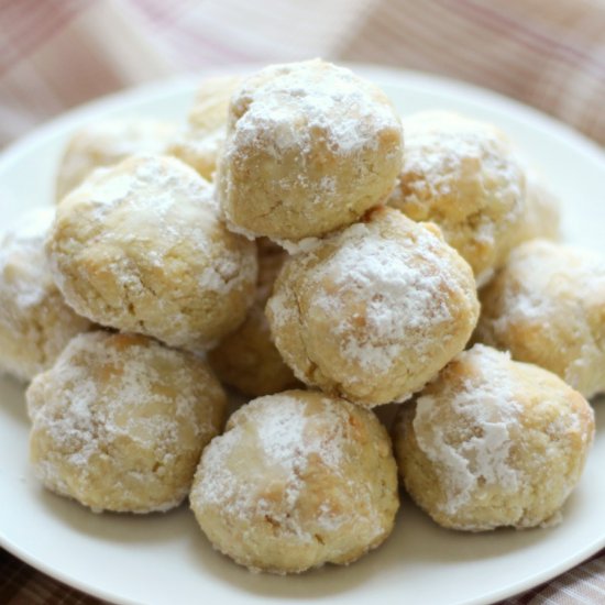 Italian Wedding Snowball Cookies