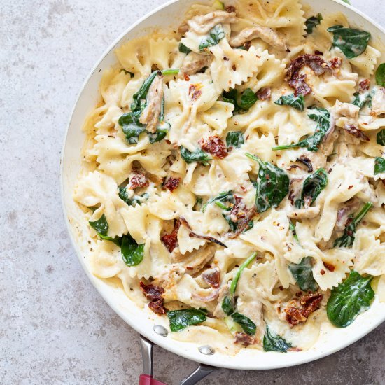 Creamy Sun Dried Tomato Pasta