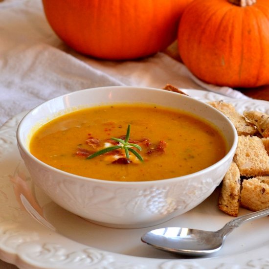 Smoky Bacon Pumpkin Soup