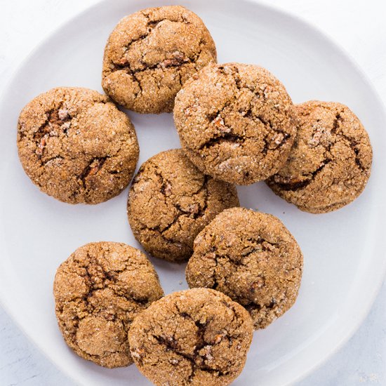 Carrot & Cardamom Molasses Cookie