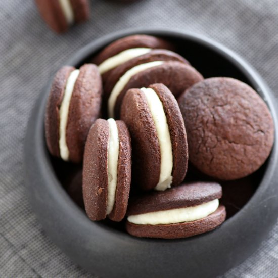 Homemade Oreo Cookies