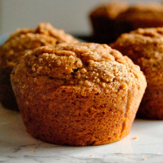 Gingerbread Streusel Muffins