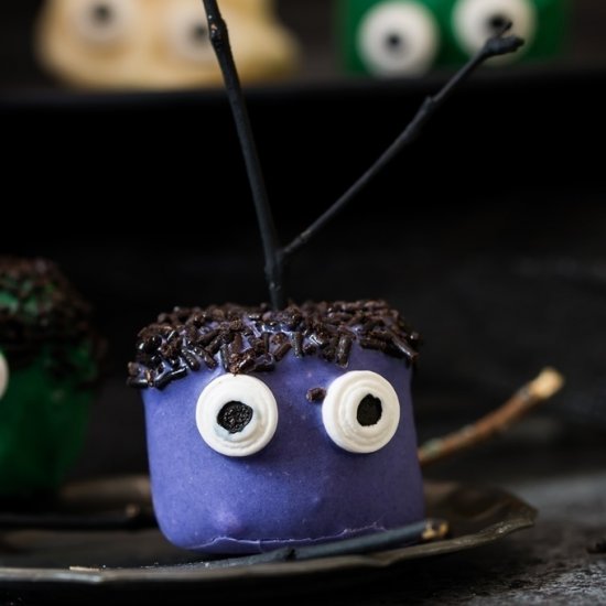 Halloween Marshmallow Pops