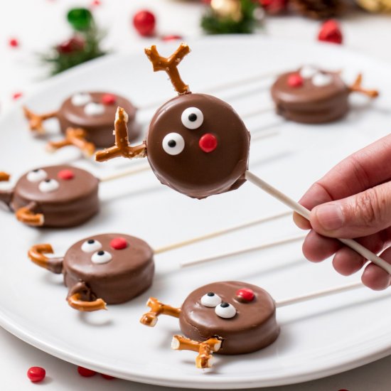 Reindeer Oreo pops