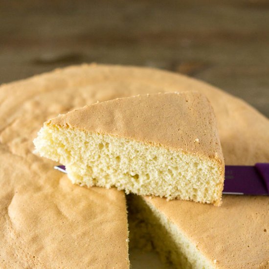 VANILLA SPONGE CAKE