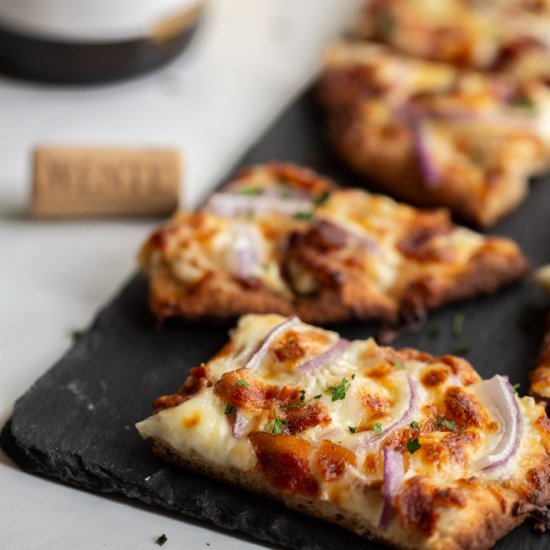 Garlic Pizza with Bacon and Onions