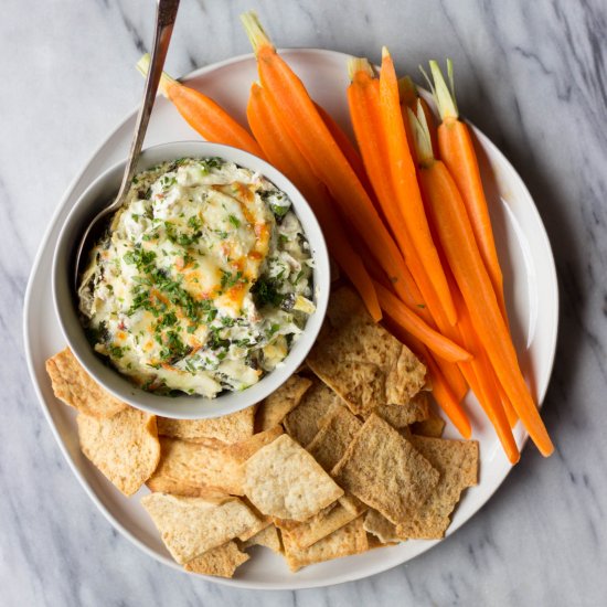 Cheesy Spinach Artichoke Dip