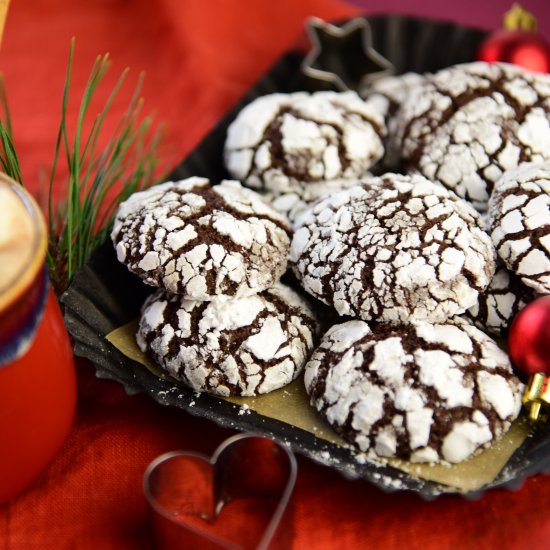 Dark chocolate crinkle cookies