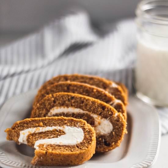 Pumpkin Roll with Cream Cheese